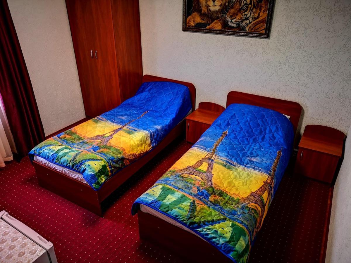 Отель Визит Pohrebi Kültér fotó